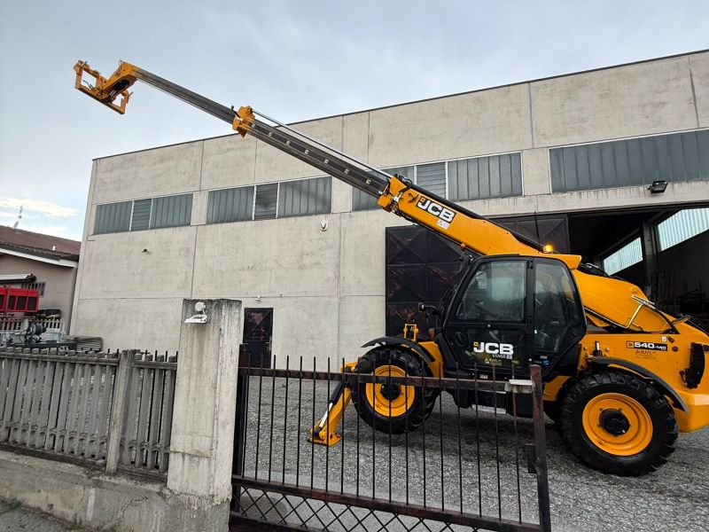 JCB 540-140
