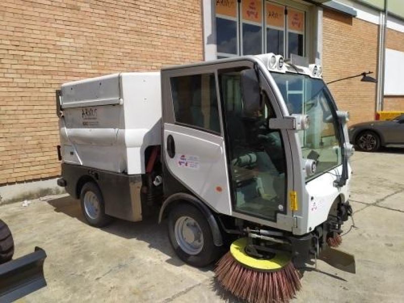 BUCHER CC2020